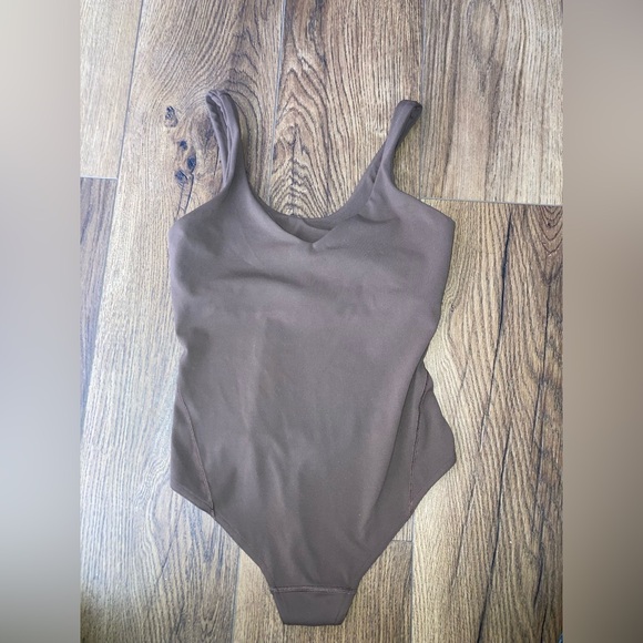 Lululemon women’s Brown One-Piece bodysuit - Picture 1 of 4